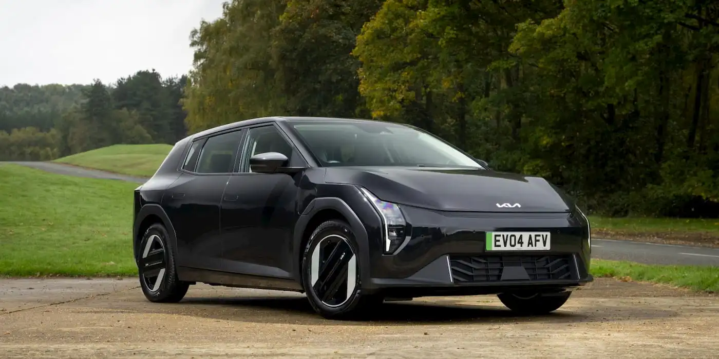 Kia EV4 AWD: Новий повнопривідний варіант з покращеним запасом ходу