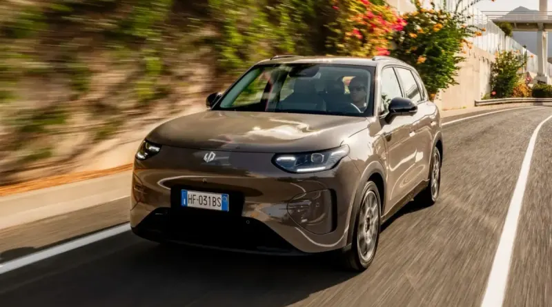 Leapmotor B03X: доступний електрокросовер виходить на ринок