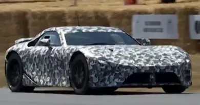 Електричний Lexus LFA EV: чи побачимо ми легендарний суперкар на дорогах?