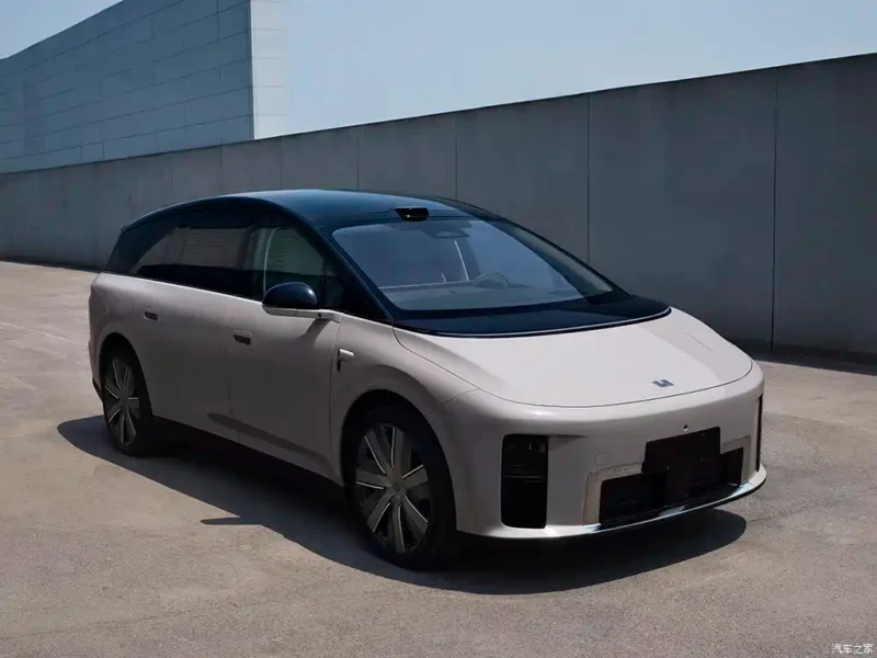 Флагманський електрокросовер Li Auto i9 з трансформованим салоном дебютує 16 вересня