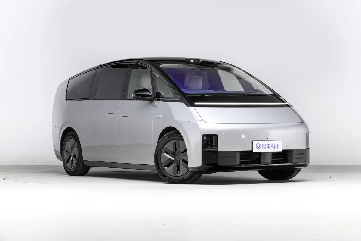 Електричний мінівен Li Auto Mega отримає масштабне оновлення інтер'єру
