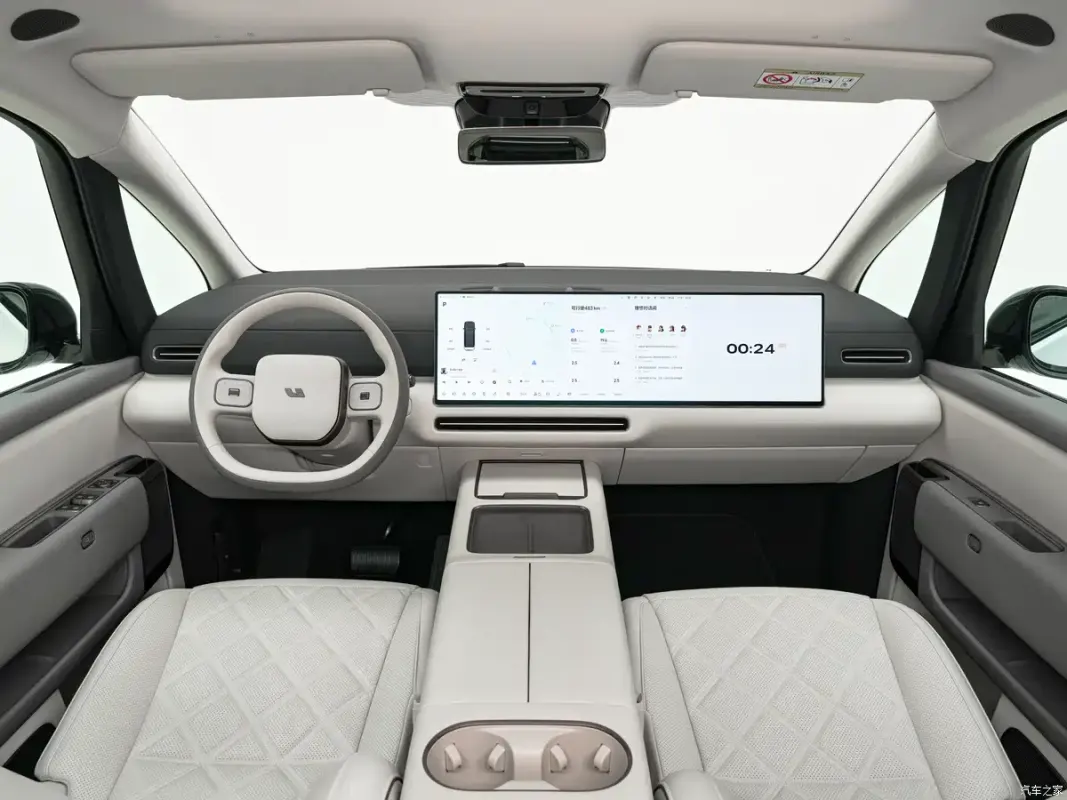 Представлено оновлений електромінівен Li Auto Mega другої генерації за 75 000 доларів