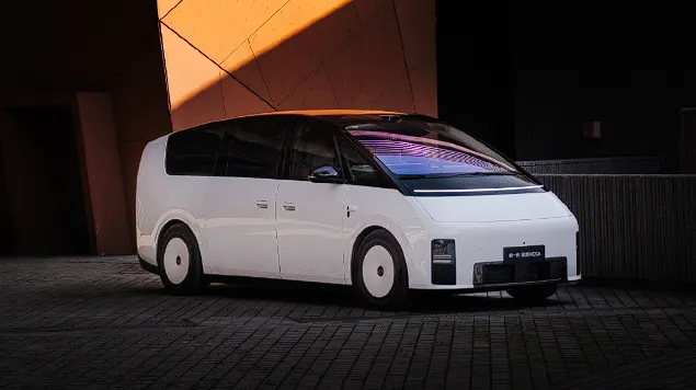 Представлено оновлений електромінівен Li Auto Mega другої генерації за 75 000 доларів