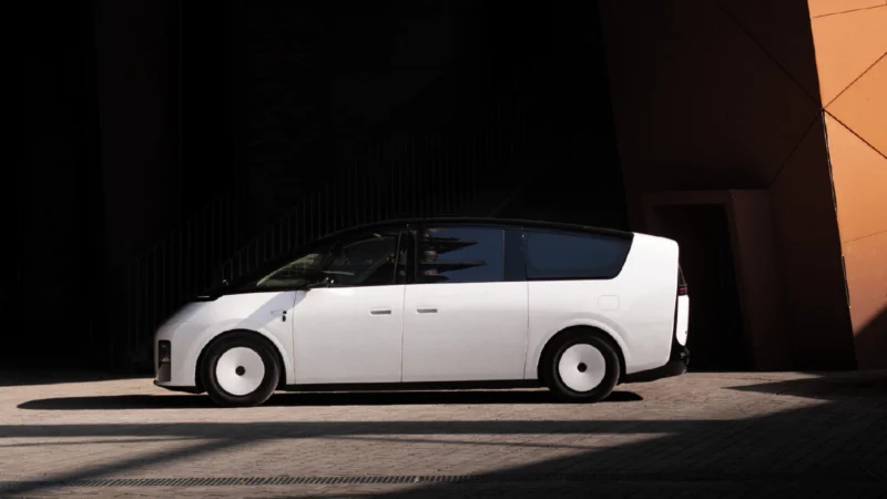 Оновлений Li Auto Mega готується революціонізувати ринок мінівенів