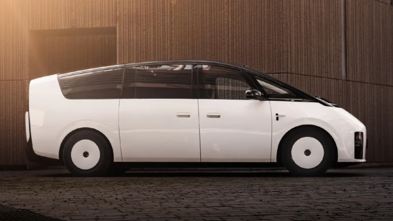 Оновлений Li Auto Mega готується революціонізувати ринок мінівенів