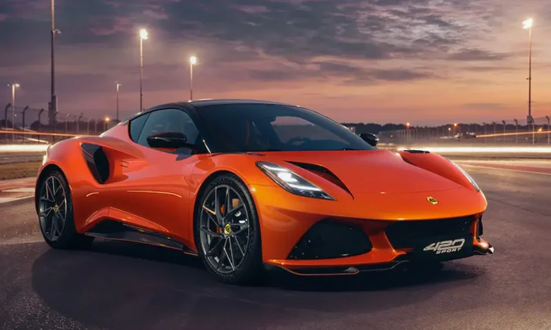 Бренд Lotus випустив трекові версії 900 Gold та флагманський Emira 420 Sport