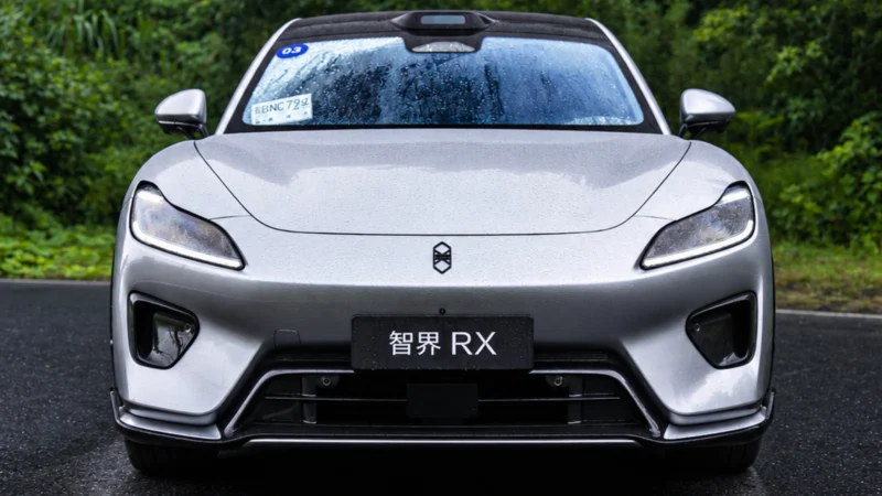 Кросовер Luxeed RX: спільна розробка Huawei та Chery з амбіціями спорткара