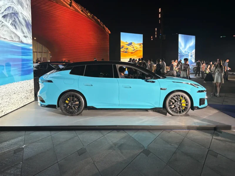 Lynk & Co 07 GT PHEV: потужний універсал з гібридною системою та 523 к.с.