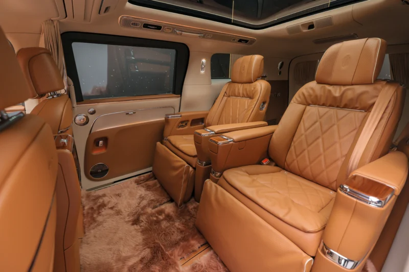 Maextro V800: розкішний MPV від Huawei кидає виклик Toyota Alphard