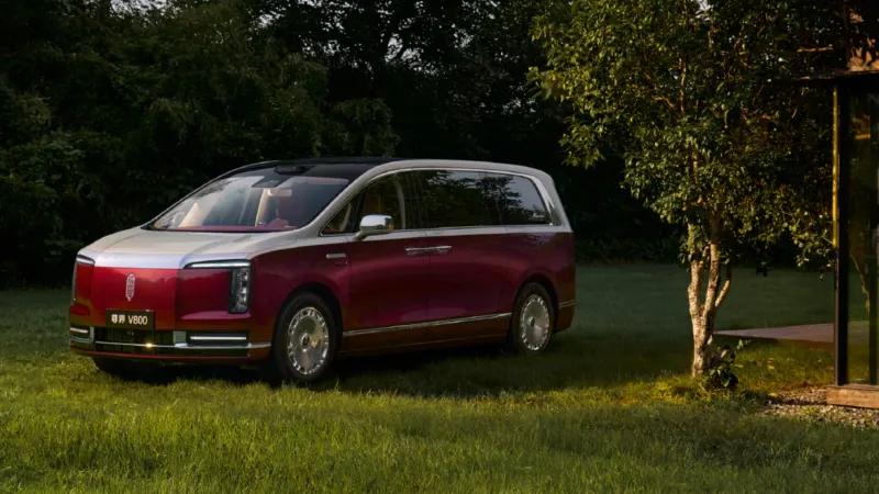 Maextro V800 від Huawei та JAC: скандал через зламану педаль гальма