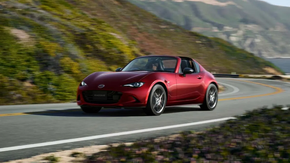 Новий Mazda MX-5 Miata буде готовий до електрифікації: заява CEO