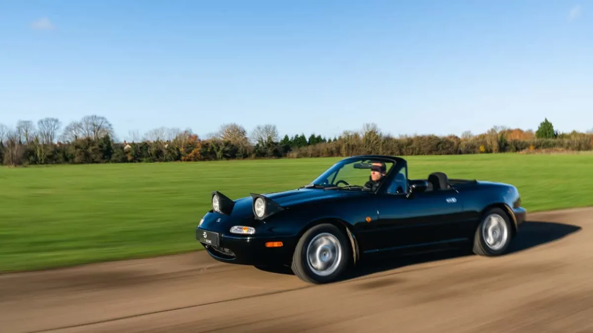 Новий Mazda MX-5 Miata буде готовий до електрифікації: заява CEO