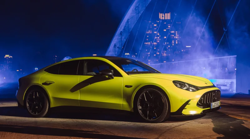Електричний монстр на 1153 к.с.: Mercedes представив революційний AMG GT EV