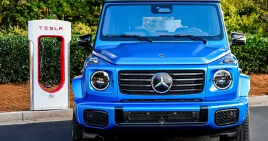 Оновлений Mercedes G 580 EV: швидша зарядка та збільшений запас ходу