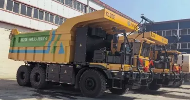 Перша у світі вантажівка з натрій-іонним акумулятором почала працювати в Китаї