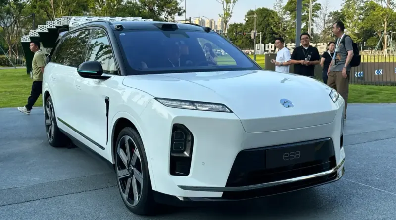 Nio ES8 п'ятимісний: Розширена лінійка флагманського SUV з BaaS від $40 400