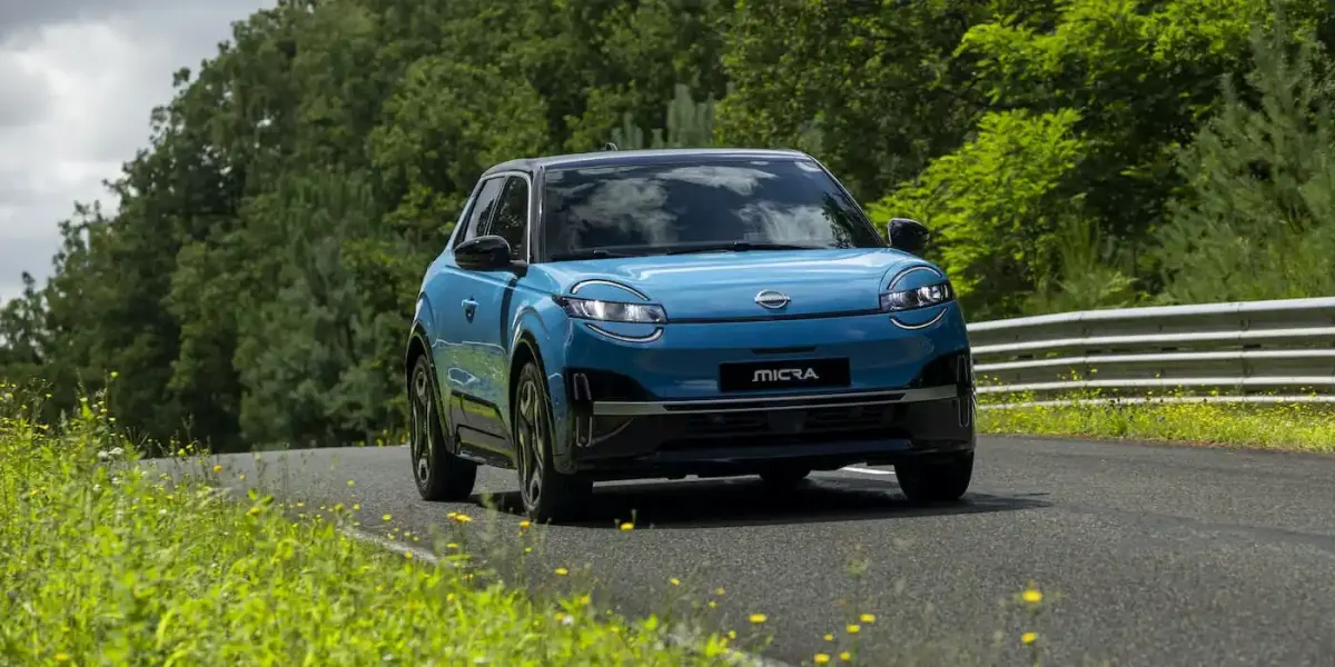 Бюджетний електромобіль Nissan Wave вперше помітили під час випробувань