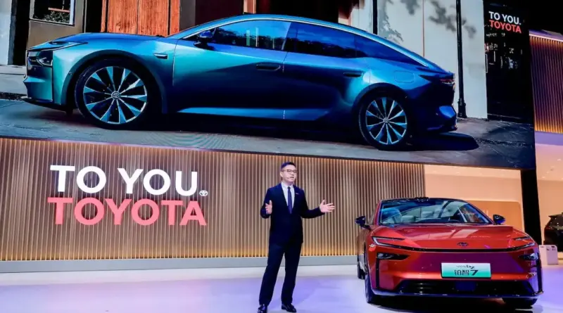 Toyota поступається принципами: новий електромобіль Lexus спочатку вироблятимуть у Китаї