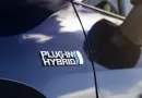 Плагін-гібриди PHEV викидають у шість разів більше CO2 ніж заявляють автовиробники