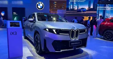 Подовжений BMW iX3 нового покоління надійшов у продаж: ціни та характеристики
