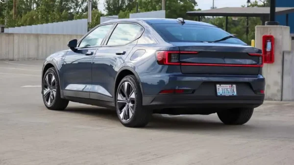 Електромобіль Polestar 2 2024