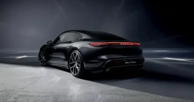 Porsche Taycan знімуть з виробництва до 2030 року - ЗМІ