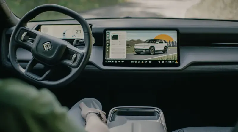 Кадрові зміни у Rivian: фінансовий директор залишає компанію перед запуском R2