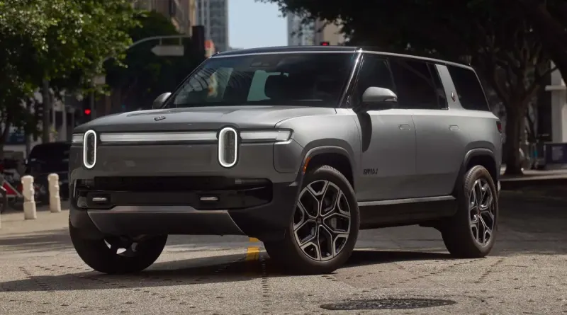 Оновлений Rivian R1S 2027 року отримав довгоочікуваний шестимісний салон