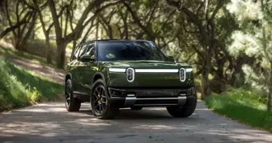 Перший відкликання електромобіля Rivian R2 через проблеми з камерою