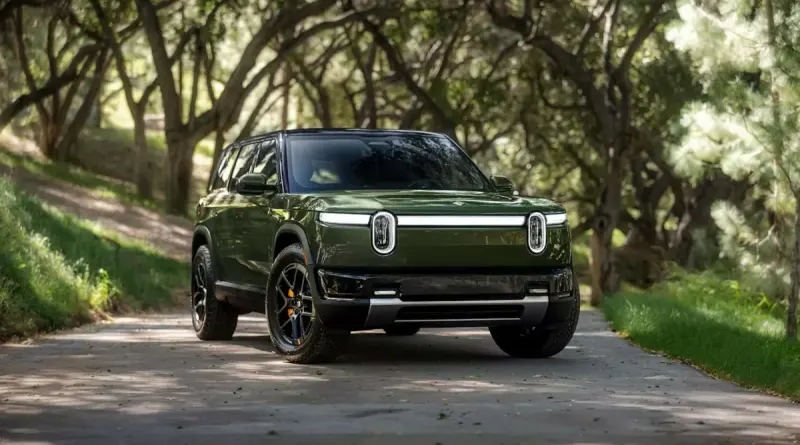 Перший відкликання електромобіля Rivian R2 через проблеми з камерою
