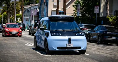 Автономні роботаксі Zeekr Ojai розширюють присутність у флоті Waymo