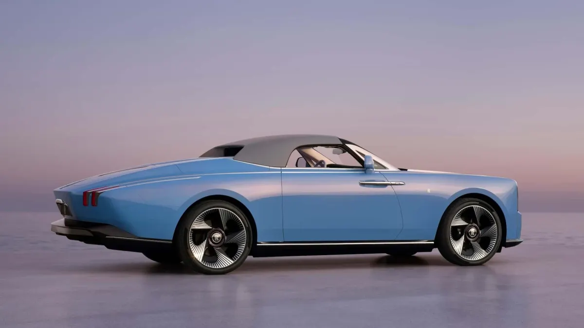 Rolls-Royce Project Nightingale: як тестують розкішний електрокабріолет
