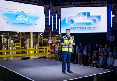 Тиск США на Ford через співпрацю з CATL: політика проти електромобілів
