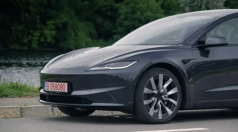 Чому списані електромобілі Tesla зʼявляються на аукціонах удвічі частіше за інші авто