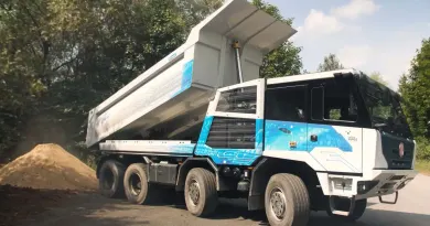 Чеський вантажний гігант Tatra Force e-Drive BEV отримав повністю електричний привід