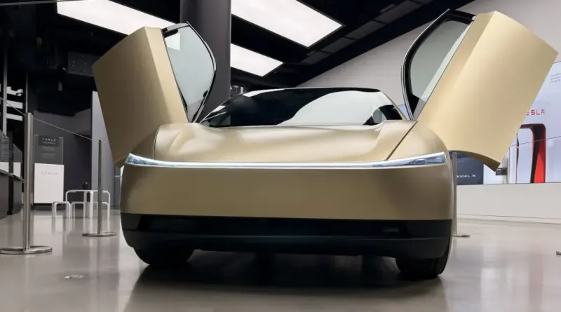 Роботаксі Tesla Cybercab привезли до Китаю, але продавати його не будуть