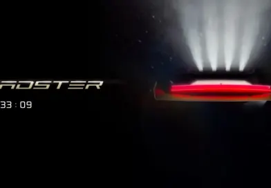 Демонстрацію Tesla Roadster знову відклали через негоду
