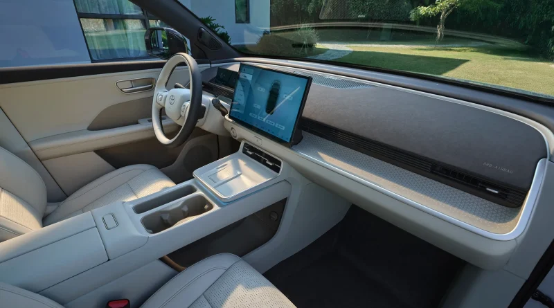 Електричний прорив Toyota: кросовер bZ3X став бестселером за рекордну ціну