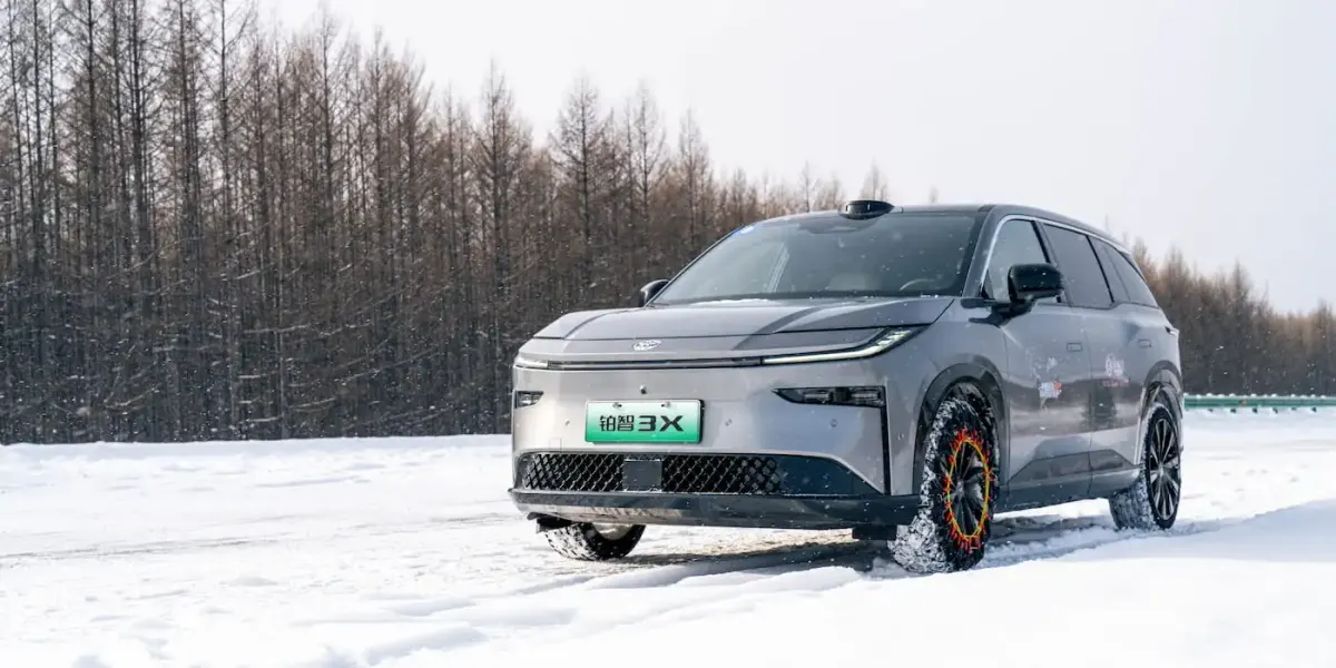 Toyota bZ3X готується до виходу на світовий ринок: помічено тестування