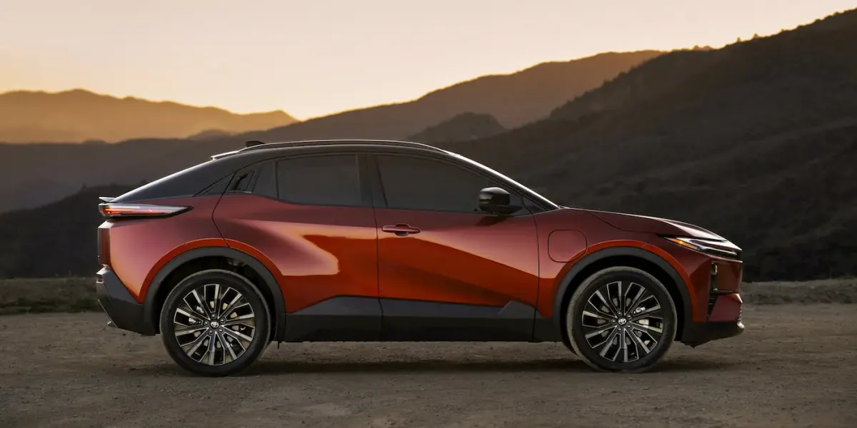Toyota C-HR EV 2027: ціна, комплектації та характеристики