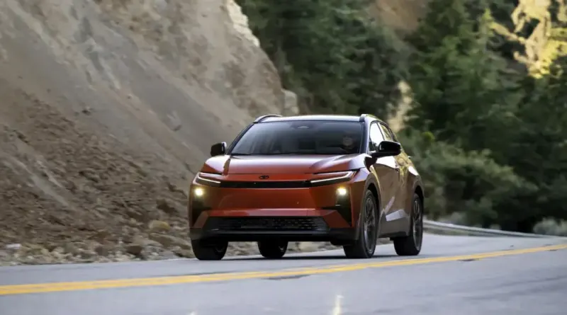 Toyota відкликає 10 тисяч електромобілів Toyota C-HR EV через проблеми з ПЗ