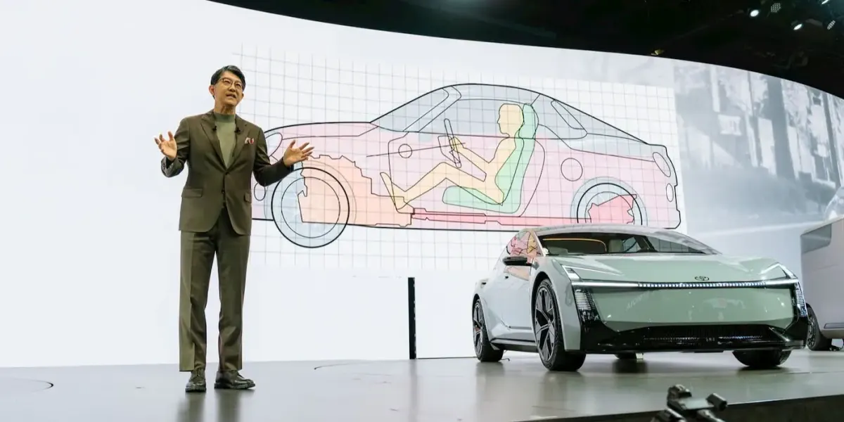 Електрична Toyota Corolla та нові гібриди готуються до дебюту