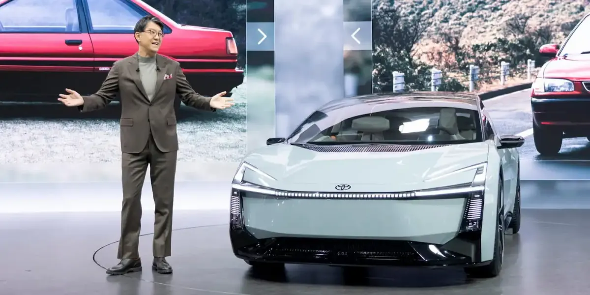 Toyota Corolla EV: електрична версія бестселера готується до дебюту