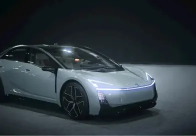Toyota Corolla EV: електрична версія бестселера готується до дебюту