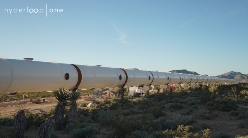 Ілон Маск знову обіцяє швидкісний тунель Hyperloop у Техасі