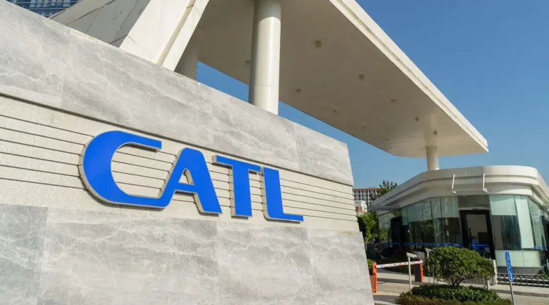 Китайський гігант CATL випустить перші твердотільні батареї у 2027 році