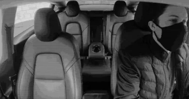 Масштабне відкликання Tesla в Китаї: понад 2,7 млн авто отримають оновлення автопілота