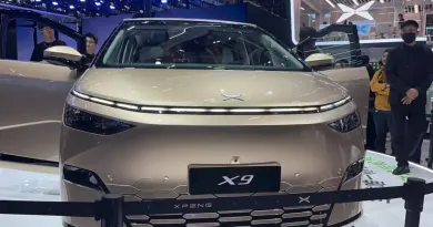 Масштабне відкликання Xpeng X9: проблеми з пневмопідвіскою у спеку