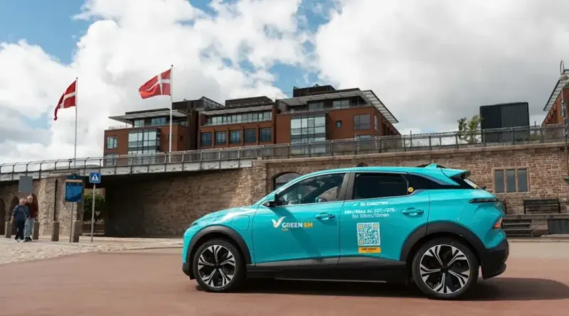 VinFast таксі Green SM дебютує в Європі з власним автопарком електромобілів