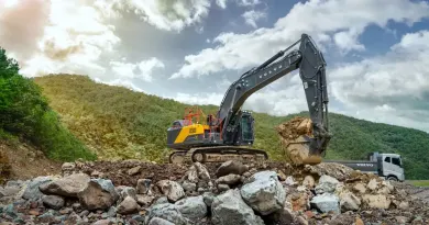 Важкий електричний екскаватор Volvo EC500 Electric вийшов на реальні об'єкти